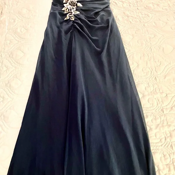 Navy Blue Strapless Sweetheart Gown with Silver Sequins Flower Embellishments - Picture 2 of 8